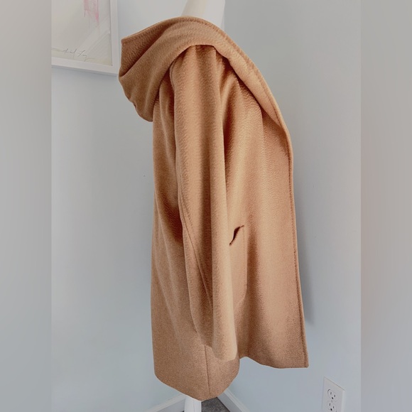 Max Mara Rialto Camel Hair Belted Short Hooded Coat - Picture 8 of 16